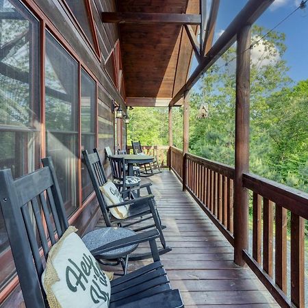 Trout N' About Your Blue Ridge Mountains Retreat, Hot Tub + Game Room! Ellijay Luaran gambar