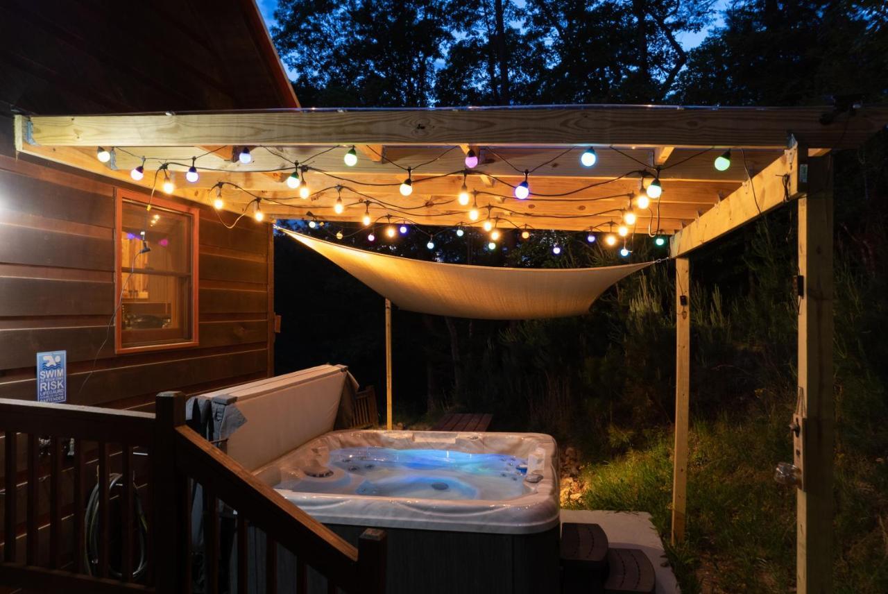 Trout N' About Your Blue Ridge Mountains Retreat, Hot Tub + Game Room! Ellijay Luaran gambar