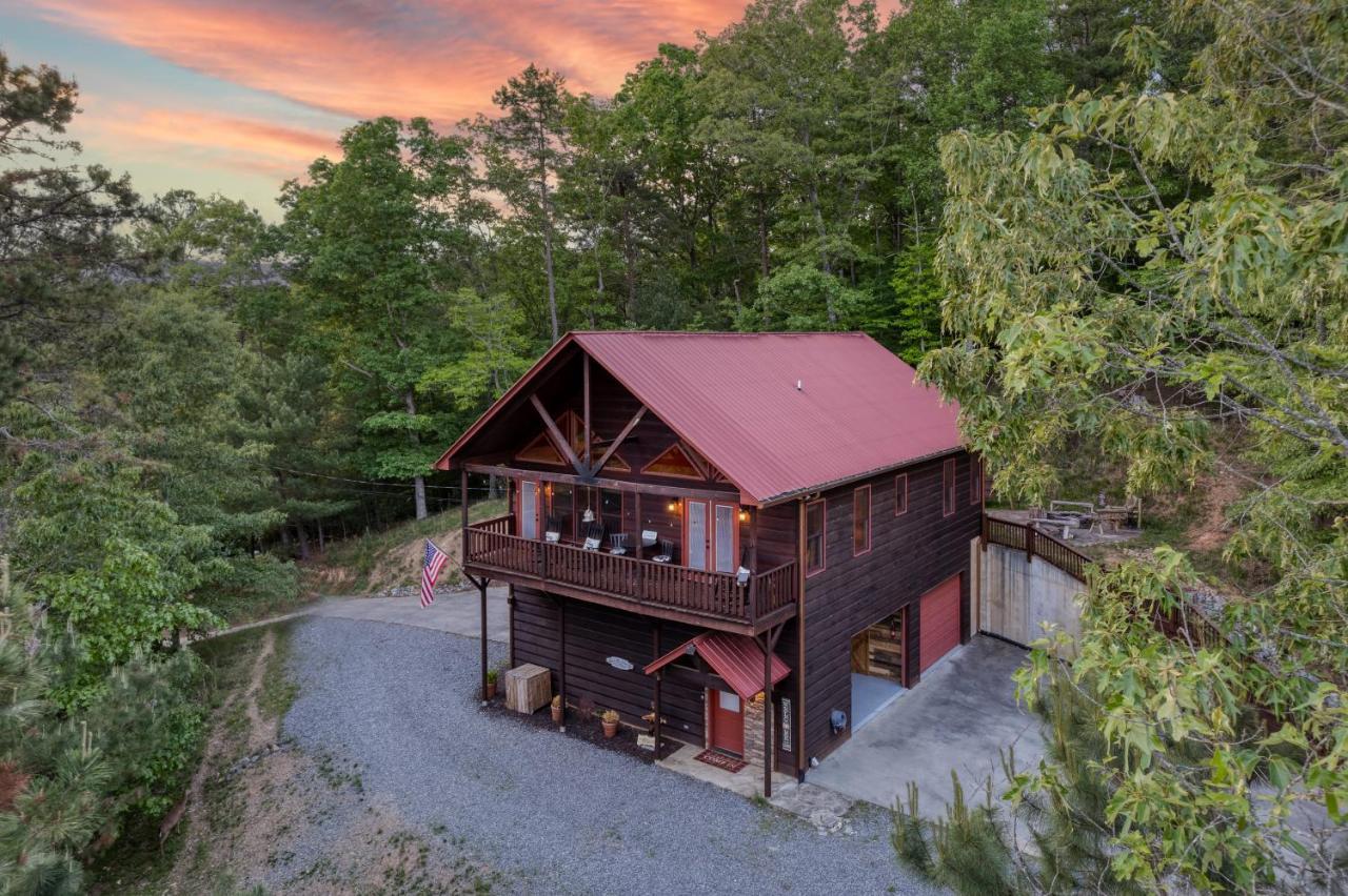 Trout N' About Your Blue Ridge Mountains Retreat, Hot Tub + Game Room! Ellijay Luaran gambar